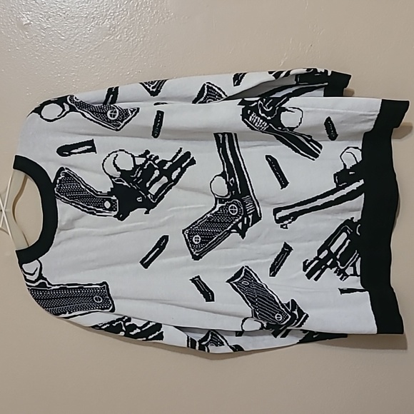 THE Bestsey Johnson Gun Sweater - Picture 2 of 8